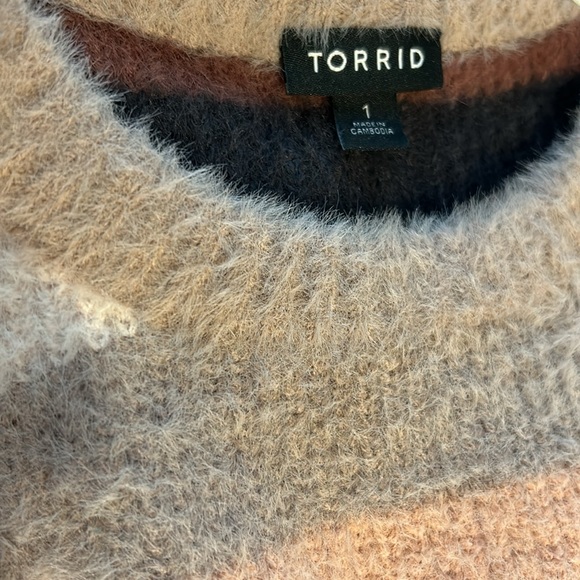 Torrid Fuzzy Yarn Pullover Drop Shoulder Sweater 1 1X 14 16 - Picture 11 of 11